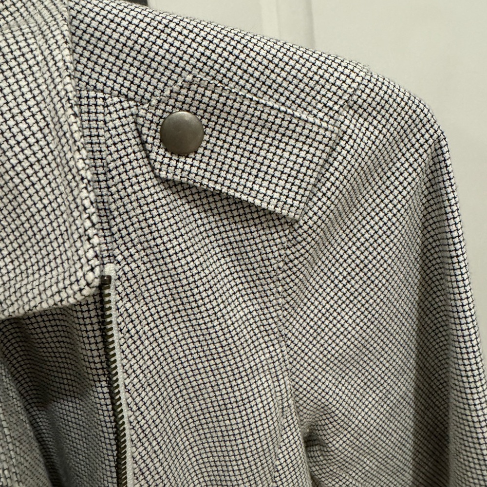 Loft Jacket - Picture 5 of 6